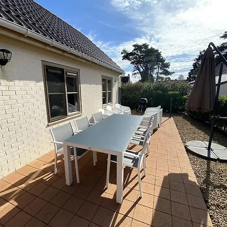 Dg7 - Gezellig Huisje Voor 6 Personen Met Tuin, Parking En 3 Fietsen * Koksijde