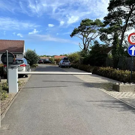 Holiday home Dg7 - Gezellig Huisje Voor 6 Personen Met Tuin, Parking En 3 Fietsen *